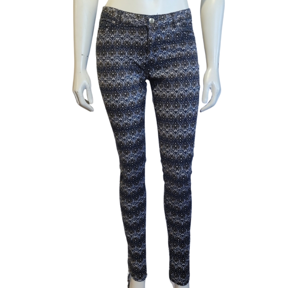 H&M Stretchy Skinnies Size 8